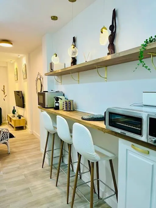 New Luxurious Studio With Patio/Center Apartment Malaga 0*,